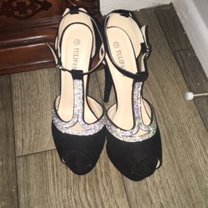 Sexy sparkling open toed pumps